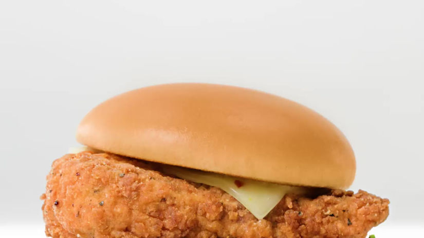 Chick-fil-A - Winter Food Love 2023 - Spicy Deluxe Chicken Sandwich - Juicy Crunchy Spicy